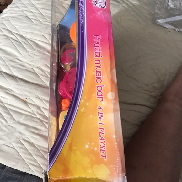 Nickelodeon Winx Frutti Music Bar 4 in 1 Playset 20 Pieces - Picture 7 of 12